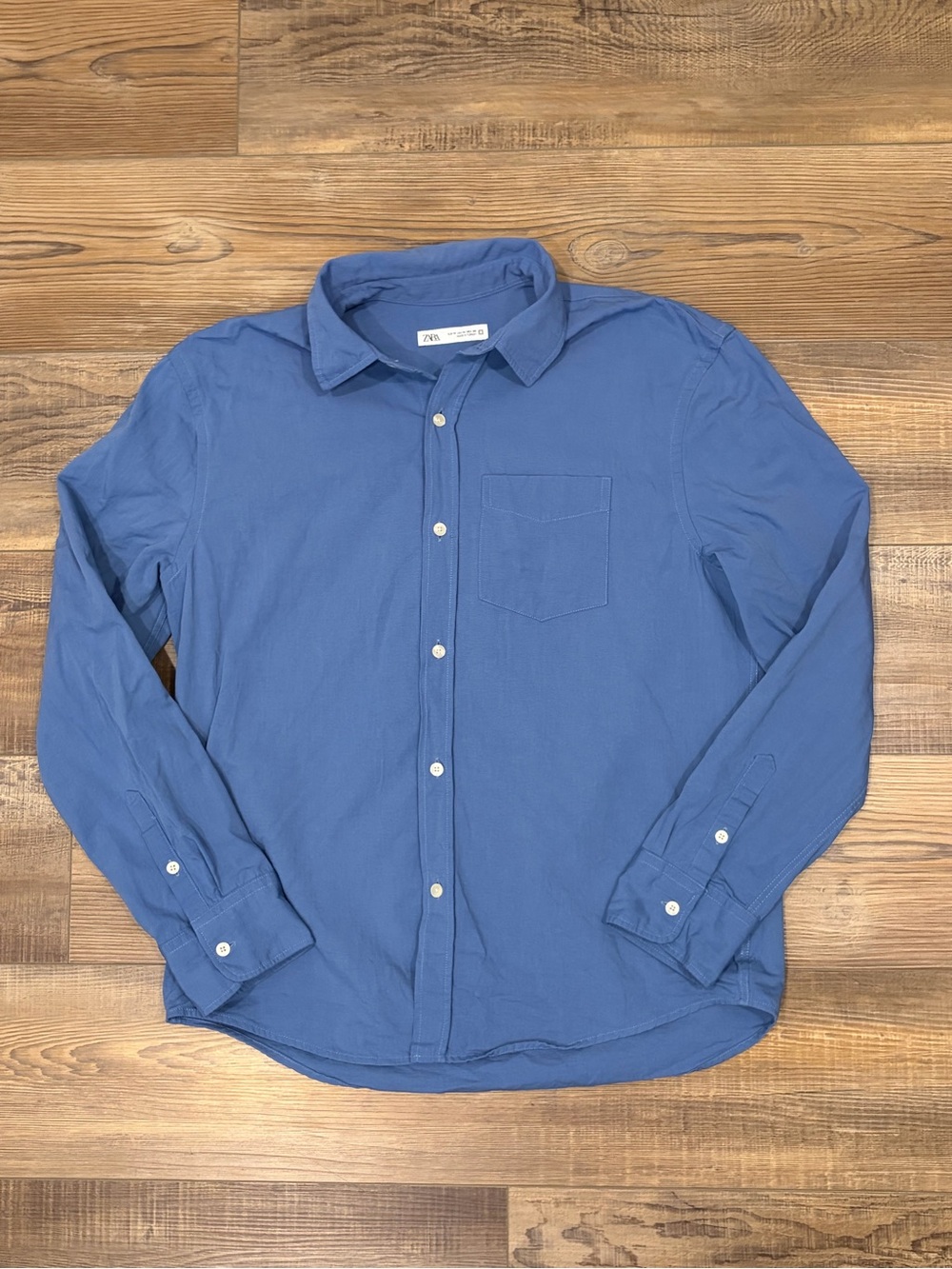 Zara Men's Casual chambray cotton/linen blend Button-Down Shirt in Blue washed